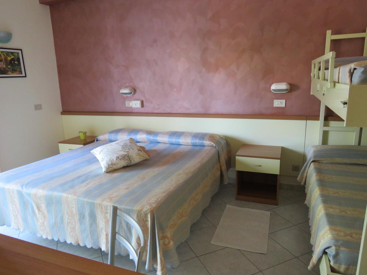 Hotel Solidea Rimini Exterior photo
